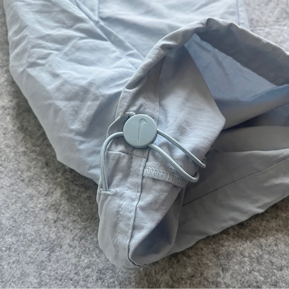 Nike Sportswear Everything Woven Mid-Rise Open-Hem Trousers Sz XS Blue - Picture 6 of 8